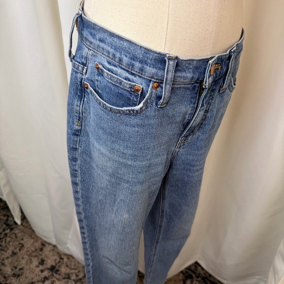 J. Crew ‘9” Demi-Boot Crop Jean’ in “Cedar” Wash Size 26 - Picture 14 of 16